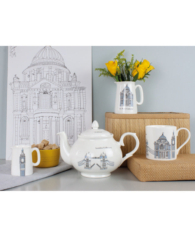 London Tower Bridge Fine Bone China Tea Set