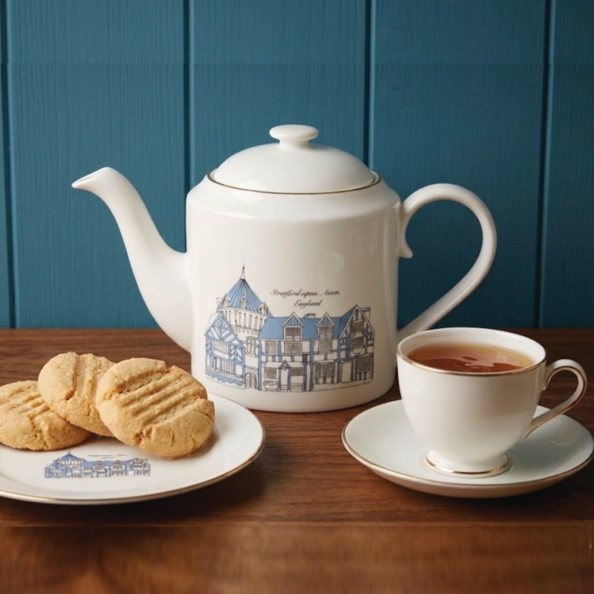 Stratford-upon-Avon Fine Bone China Teapot